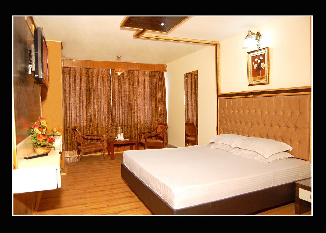 Hotel Out Town Manāli Εξωτερικό φωτογραφία