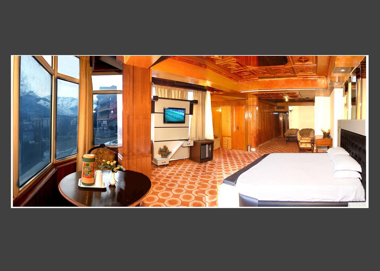 Hotel Out Town Manāli Εξωτερικό φωτογραφία